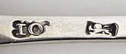 Maker's mark and lion on the spoon pair
